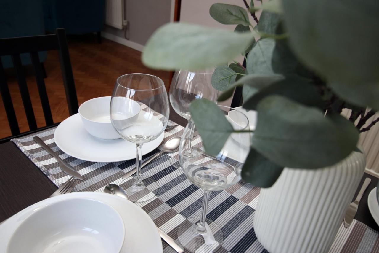 Becky'S Bungalow By Ty Sa -Spacious 4 Bed Bungalow Cardiff Luaran gambar
