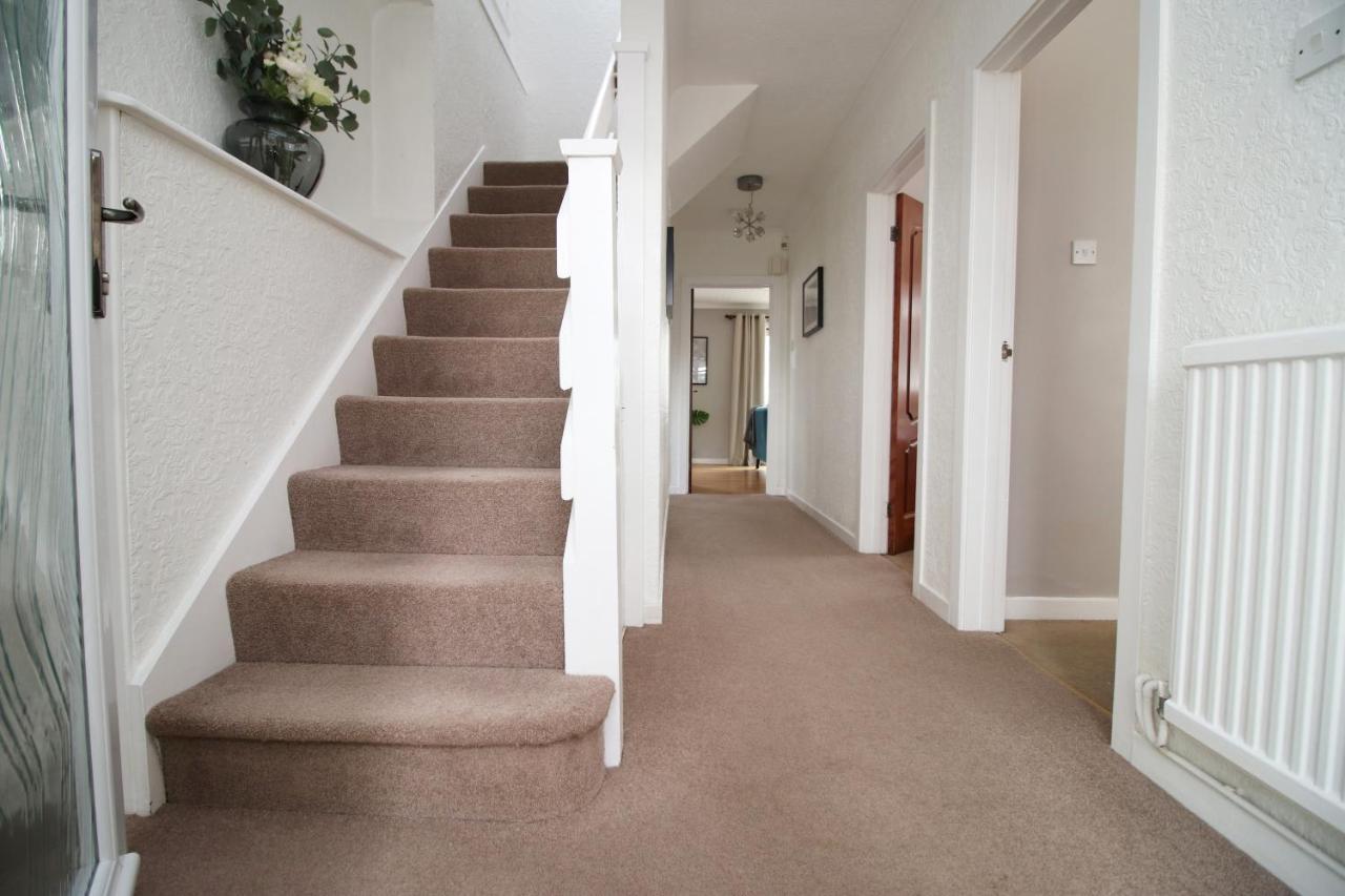 Becky'S Bungalow By Ty Sa -Spacious 4 Bed Bungalow Cardiff Luaran gambar