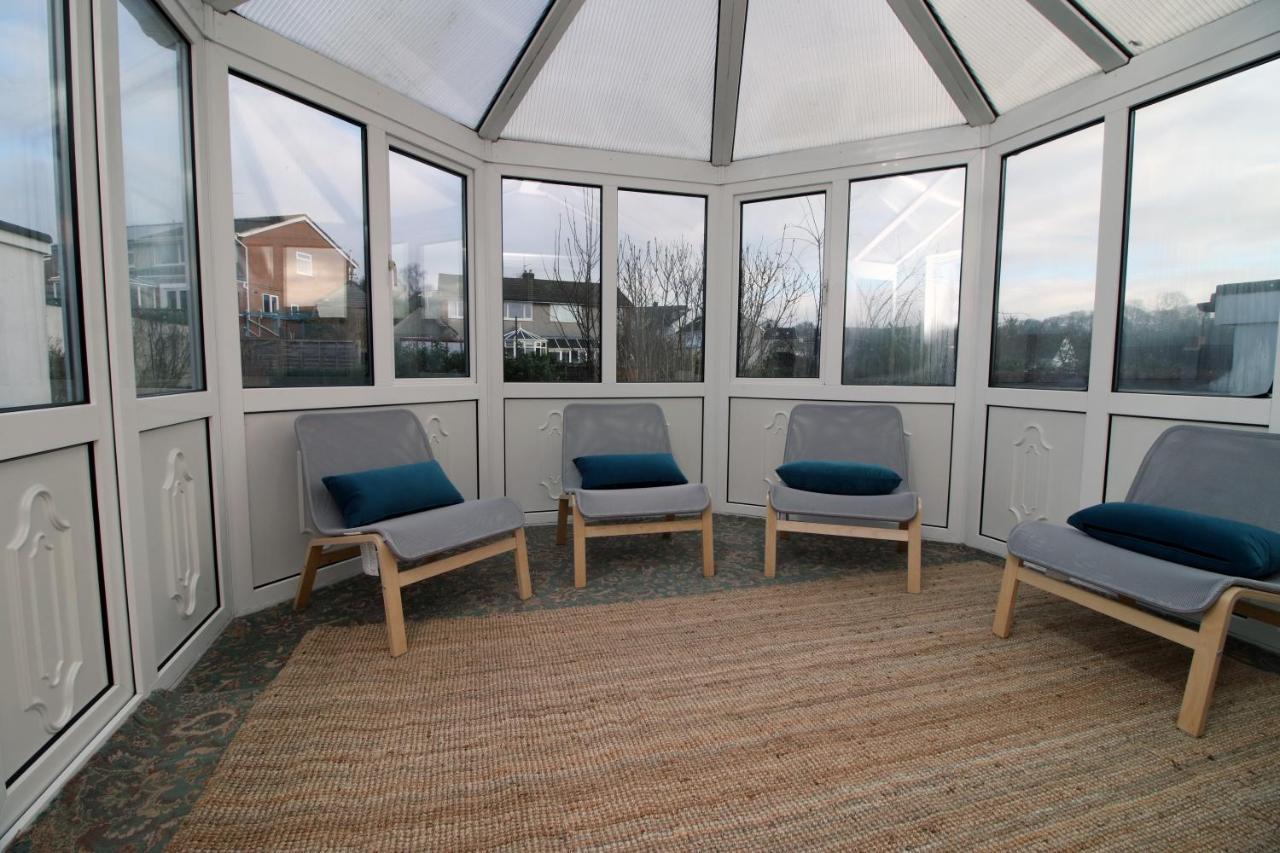 Becky'S Bungalow By Ty Sa -Spacious 4 Bed Bungalow Cardiff Luaran gambar