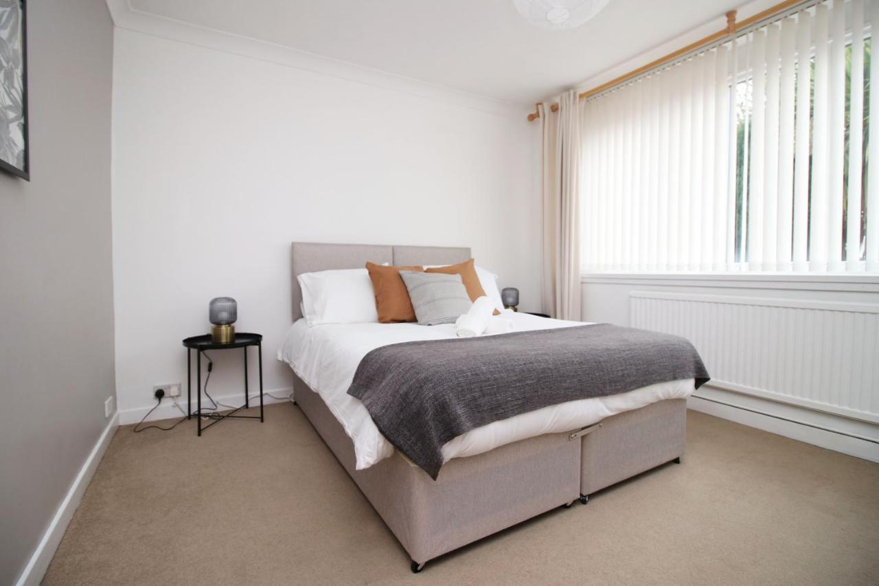 Becky'S Bungalow By Ty Sa -Spacious 4 Bed Bungalow Cardiff Luaran gambar