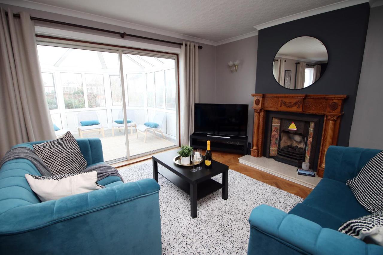 Becky'S Bungalow By Ty Sa -Spacious 4 Bed Bungalow Cardiff Luaran gambar