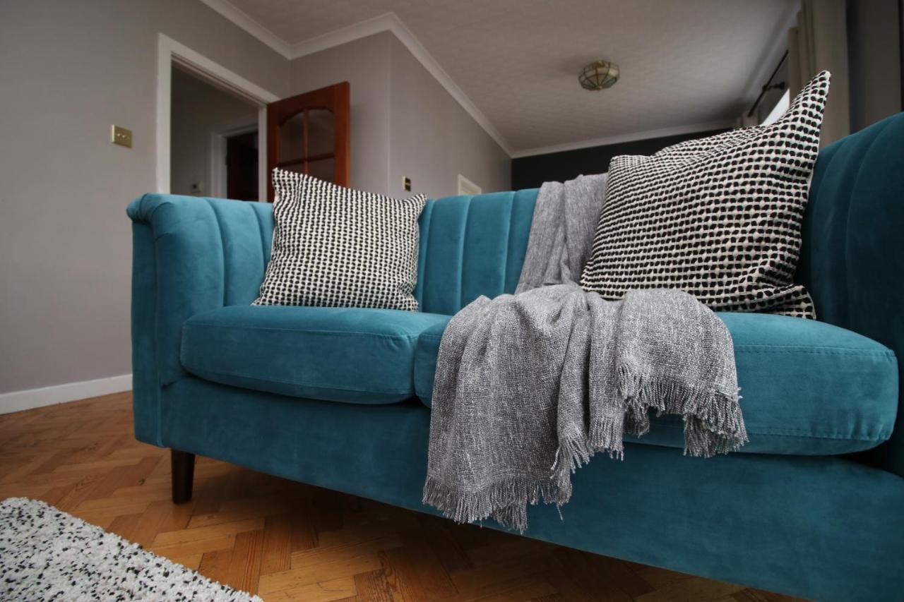 Becky'S Bungalow By Ty Sa -Spacious 4 Bed Bungalow Cardiff Luaran gambar